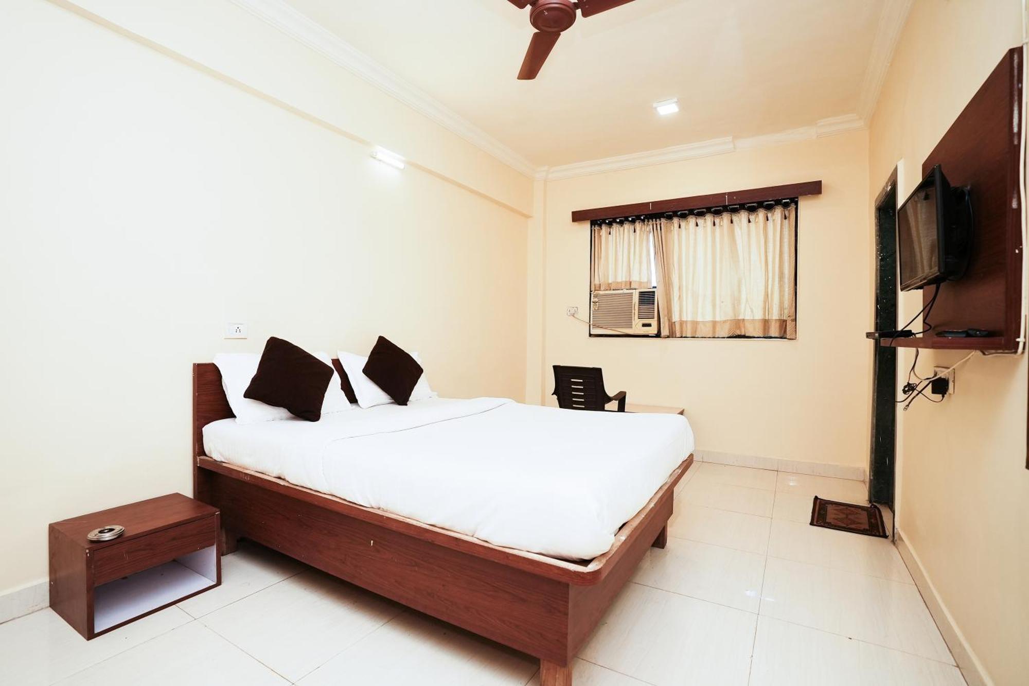 Hotel Della Comfort Near Ambreshwar Shiv Mandir, Ambernath Amarnāth Exterior foto